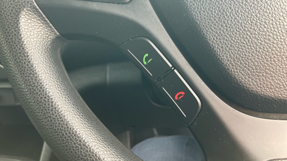 Hyundai i10 1.2 SE 5dr Petrol Hatchback - Image 27