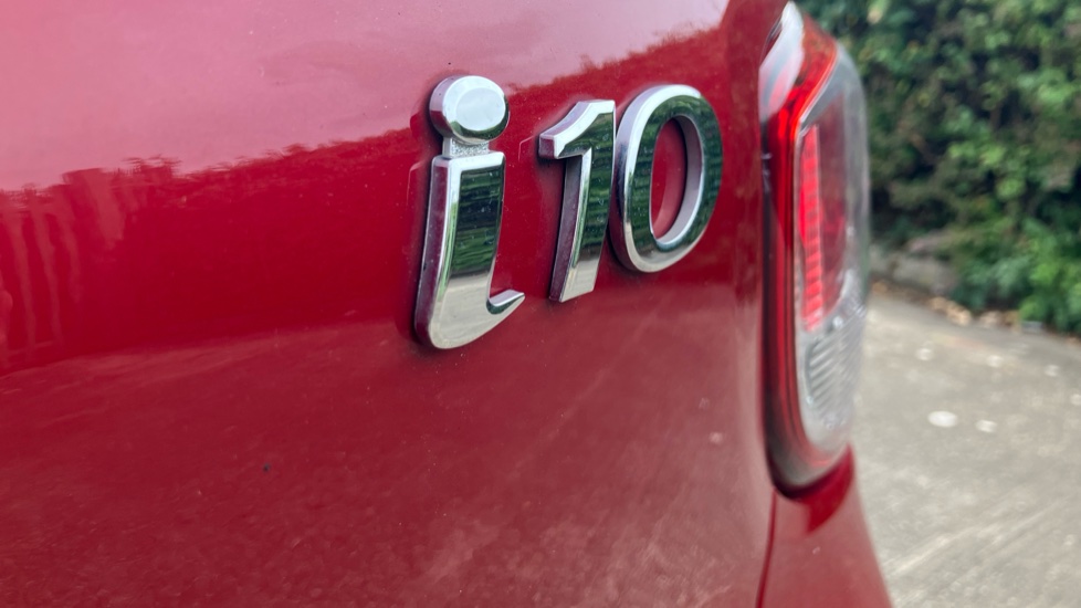 Hyundai i10 1.2 SE 5dr Petrol Hatchback - Image 41