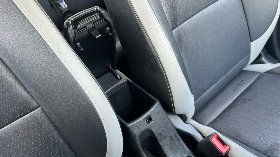Kia Picanto 1.0 X-Line S 5dr Auto Petrol Hatchback - Image 45