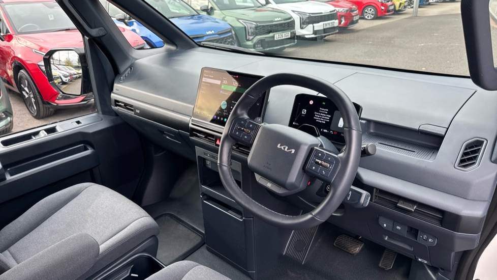 Kia PBV Pv5 Cargo 120kW Essential Long Range 71kWh H1 Van Auto - Image 11