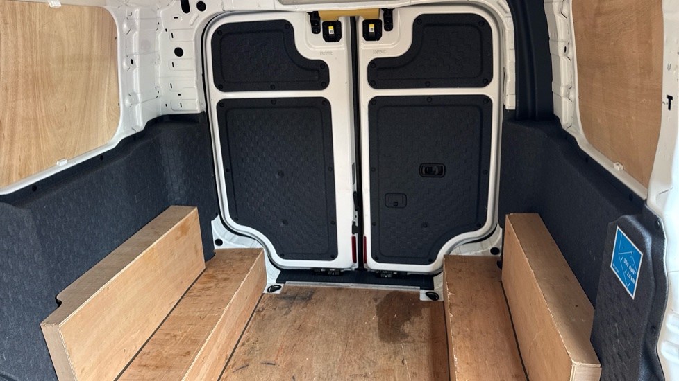 Kia PBV Pv5 Cargo 120kW Essential Long Range 71kWh H1 Van Auto - Image 15