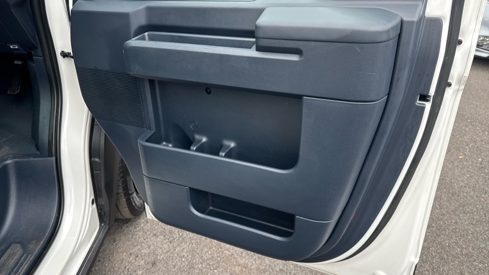 Kia PBV Pv5 Cargo 120kW Essential Long Range 71kWh H1 Van Auto - Image 37