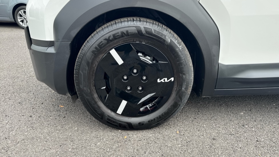 Kia PBV Pv5 Cargo 120kW Essential Long Range 71kWh H1 Van Auto - Image 42