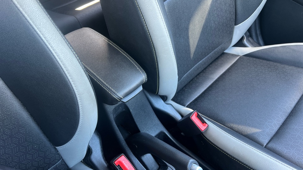 Kia Picanto 1.0 X-Line S 5dr Auto Petrol Hatchback - Image 42