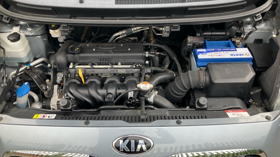 Kia Venga 1.6 3 5dr Auto [6] Petrol Hatchback - Image 8