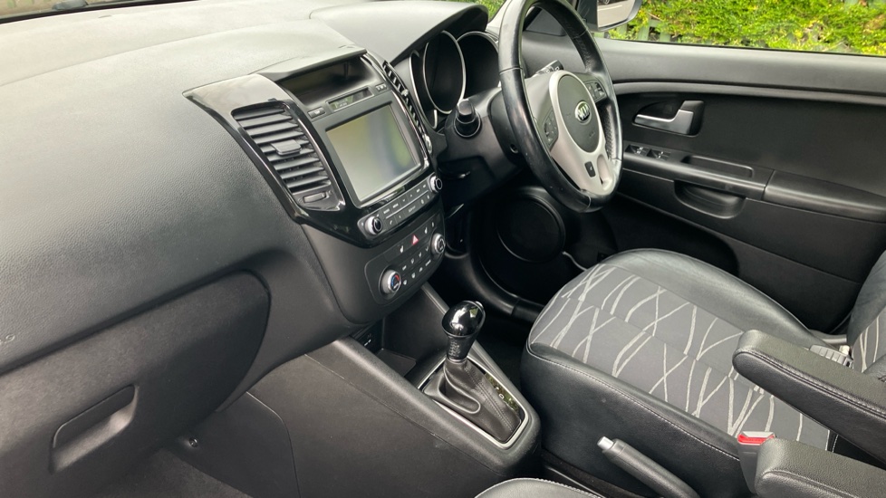 Kia Venga 1.6 3 5dr Auto [6] Petrol Hatchback - Image 9