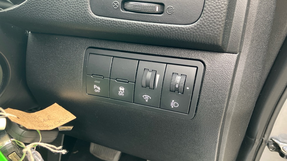 Kia Venga 1.6 3 5dr Auto [6] Petrol Hatchback - Image 34