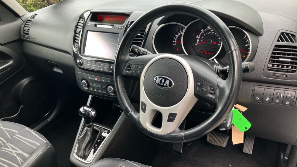 Kia Venga 1.6 3 5dr Auto [6] Petrol Hatchback - Image 36