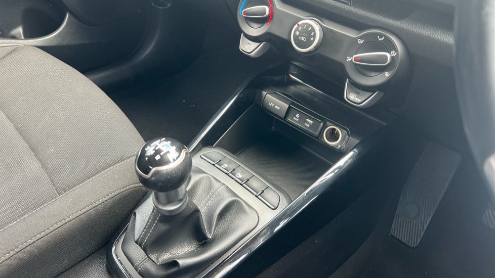 Kia Rio 1.25 2 5dr Petrol Hatchback - Image 39