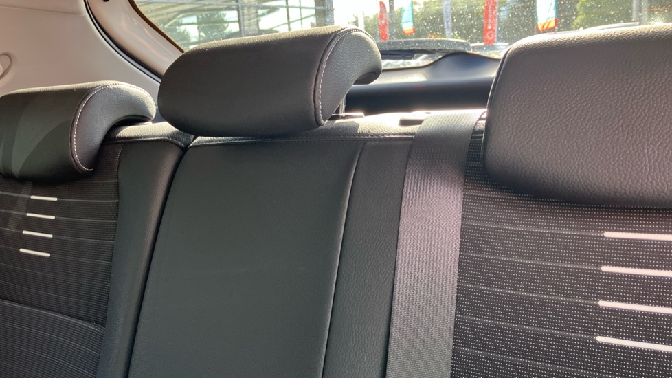Kia Stonic 1.0T GDi 3 5dr Auto Petrol Estate - Image 15