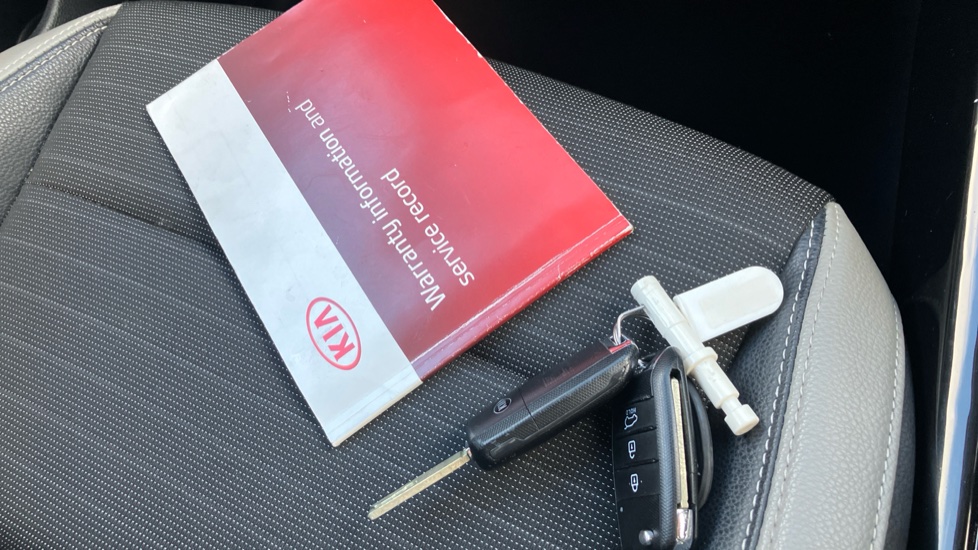 Kia Stonic 1.0T GDi 3 5dr Auto Petrol Estate - Image 19