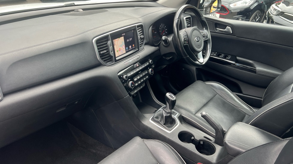 Kia Sportage 1.7 CRDi ISG 3 5dr Diesel Estate - Image 9