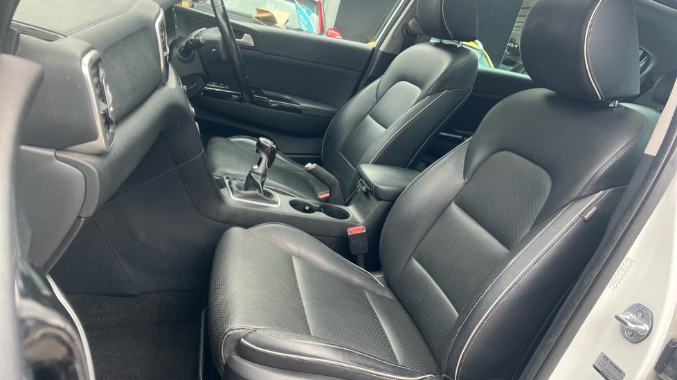 Kia Sportage 1.7 CRDi ISG 3 5dr Diesel Estate - Image 21