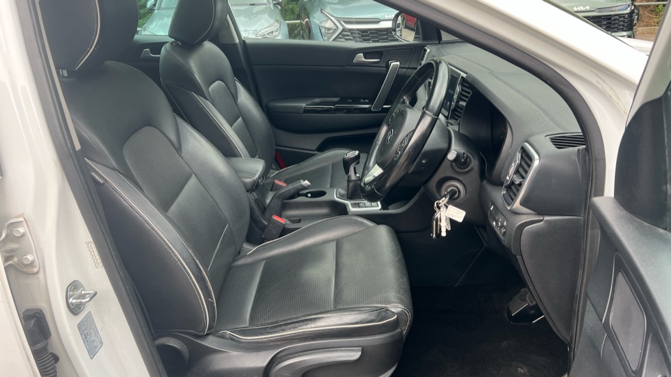 Kia Sportage 1.7 CRDi ISG 3 5dr Diesel Estate - Image 26