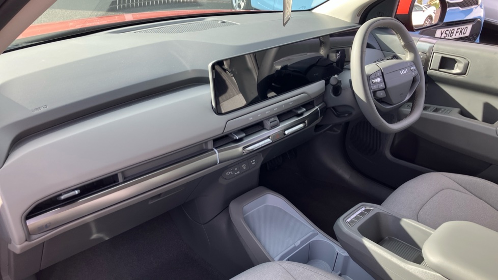 Kia EV3 150kW Air 81.4kWh 5dr Auto Electric Estate - Image 9