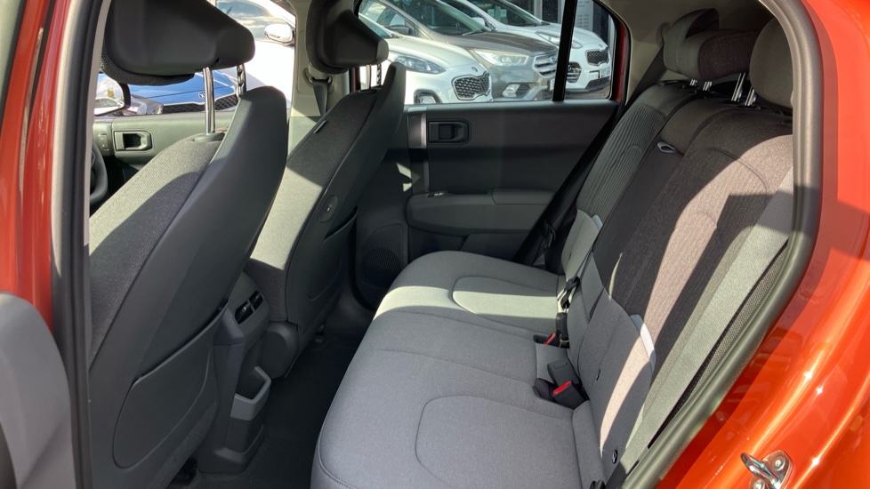 Kia EV3 150kW Air 81.4kWh 5dr Auto Electric Estate - Image 16