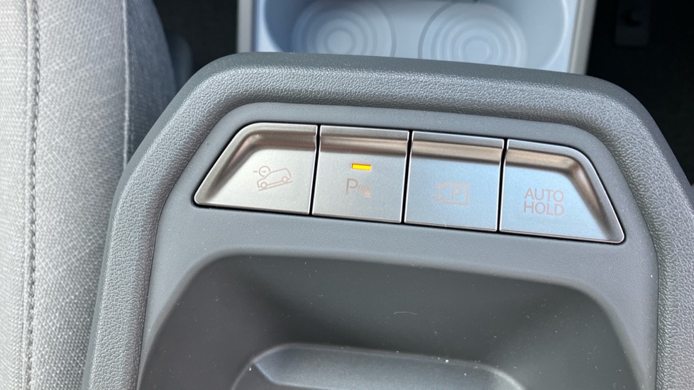 Kia EV3 150kW Air 81.4kWh 5dr Auto Electric Estate - Image 37