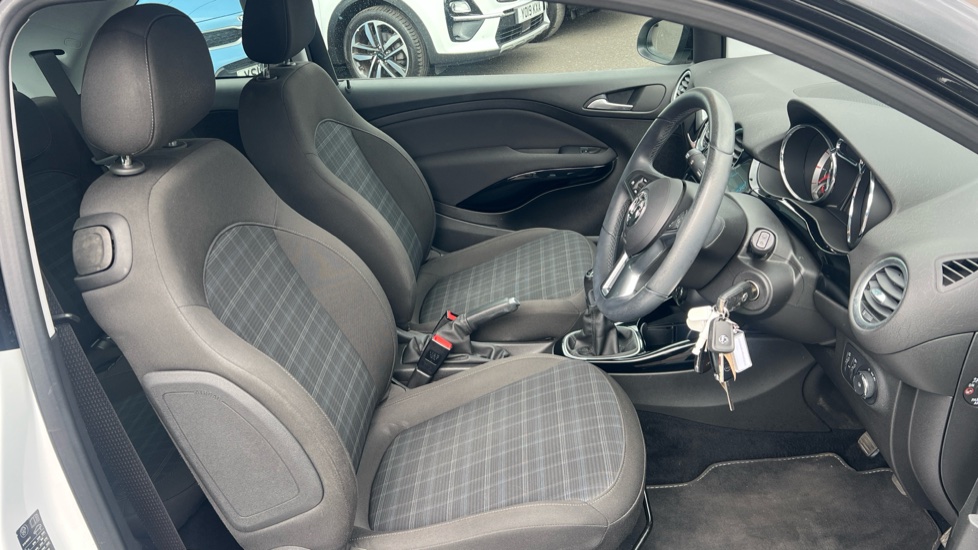 Vauxhall Adam 1.4i Glam 3dr Petrol Hatchback - Image 29