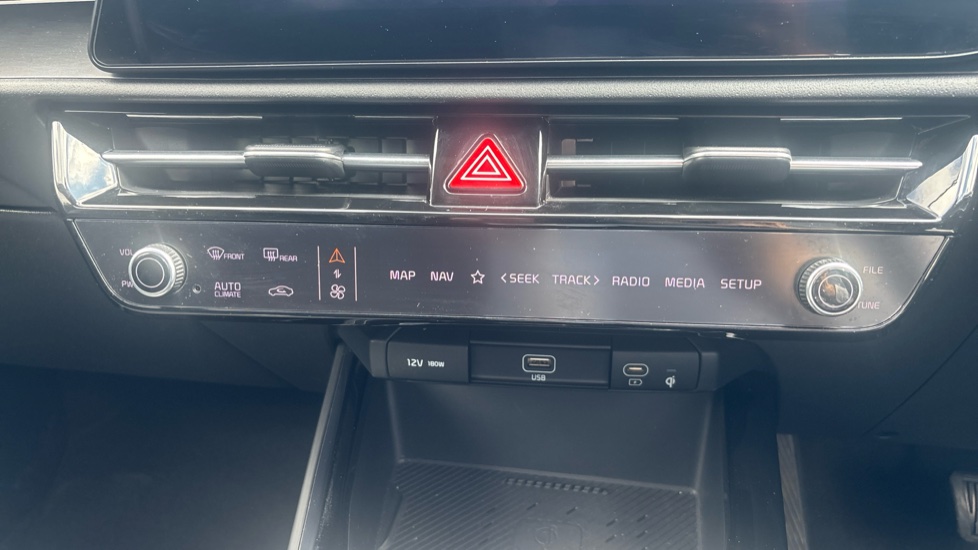 Kia Niro 150kW 3 65kWh 5dr Auto Electric Estate - Image 29