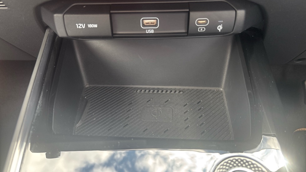 Kia Niro 150kW 3 65kWh 5dr Auto Electric Estate - Image 31