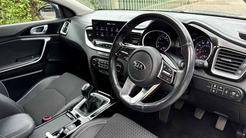 Kia Xceed 1.0T GDi ISG 3 5dr Petrol Hatchback - Image 11