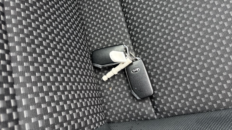 Kia Xceed 1.0T GDi ISG 3 5dr Petrol Hatchback - Image 20