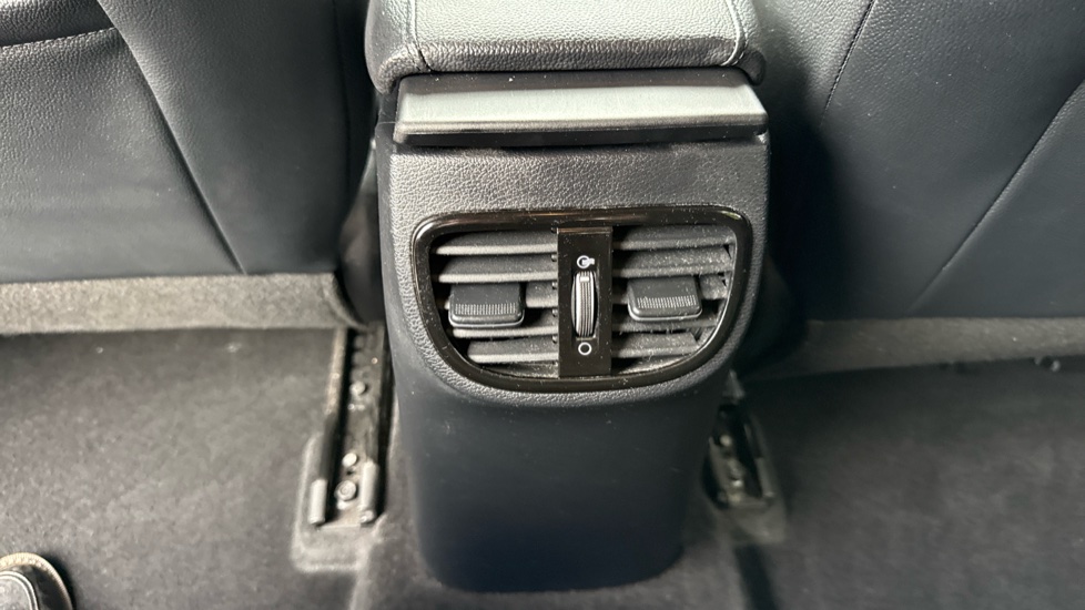 Kia Xceed 1.0T GDi ISG 3 5dr Petrol Hatchback - Image 27