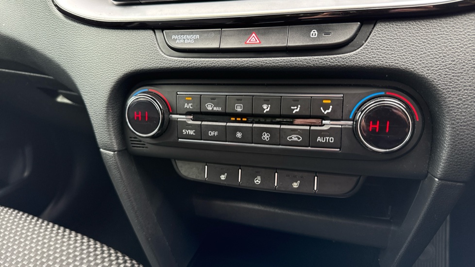 Kia Xceed 1.0T GDi ISG 3 5dr Petrol Hatchback - Image 38