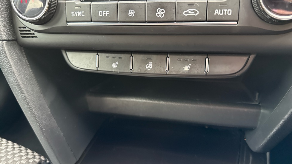 Kia Xceed 1.0T GDi ISG 3 5dr Petrol Hatchback - Image 39