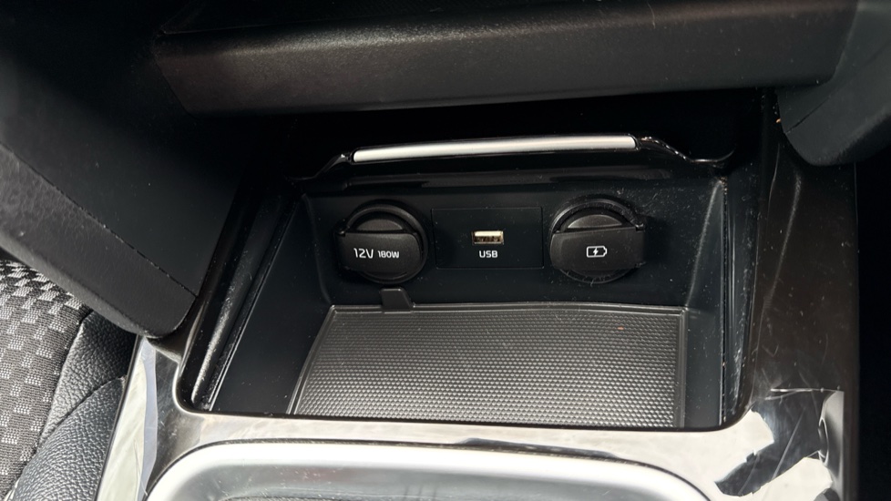 Kia Xceed 1.0T GDi ISG 3 5dr Petrol Hatchback - Image 40