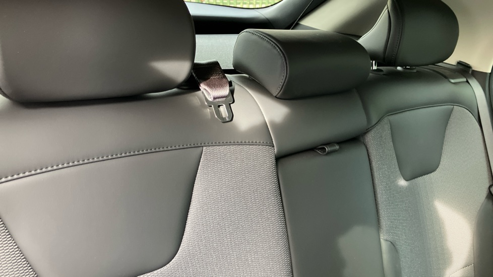 Kia Niro 1.6 GDi 136 Hybrid Evolve 5dr DCT Hybrid Estate - Image 15
