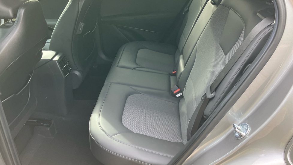 Kia Niro 1.6 GDi 136 Hybrid Evolve 5dr DCT Hybrid Estate - Image 16