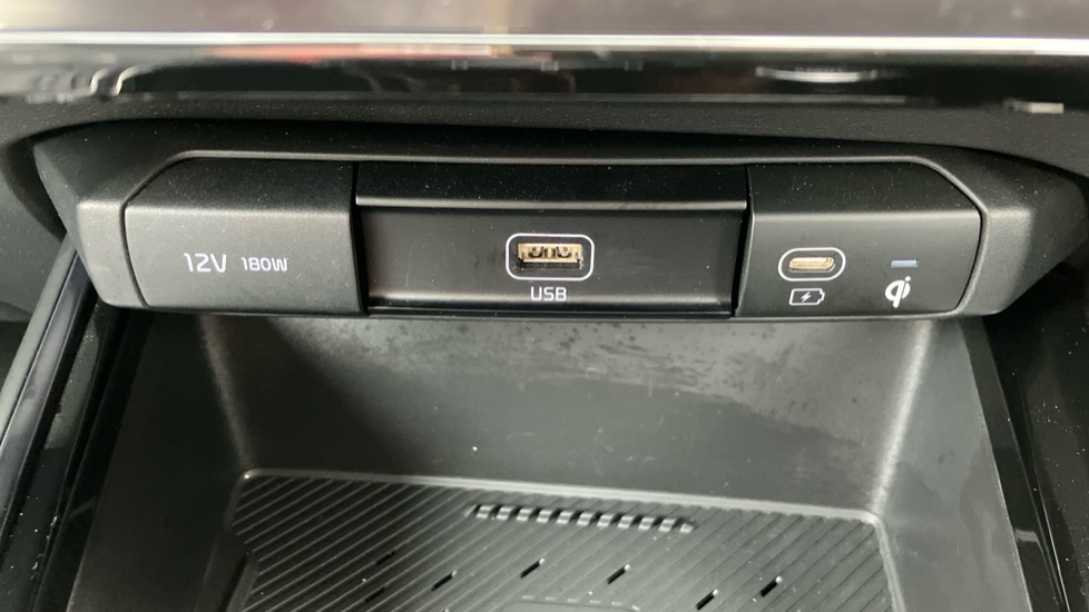 Kia Niro 1.6 GDi 136 Hybrid Evolve 5dr DCT Hybrid Estate - Image 32