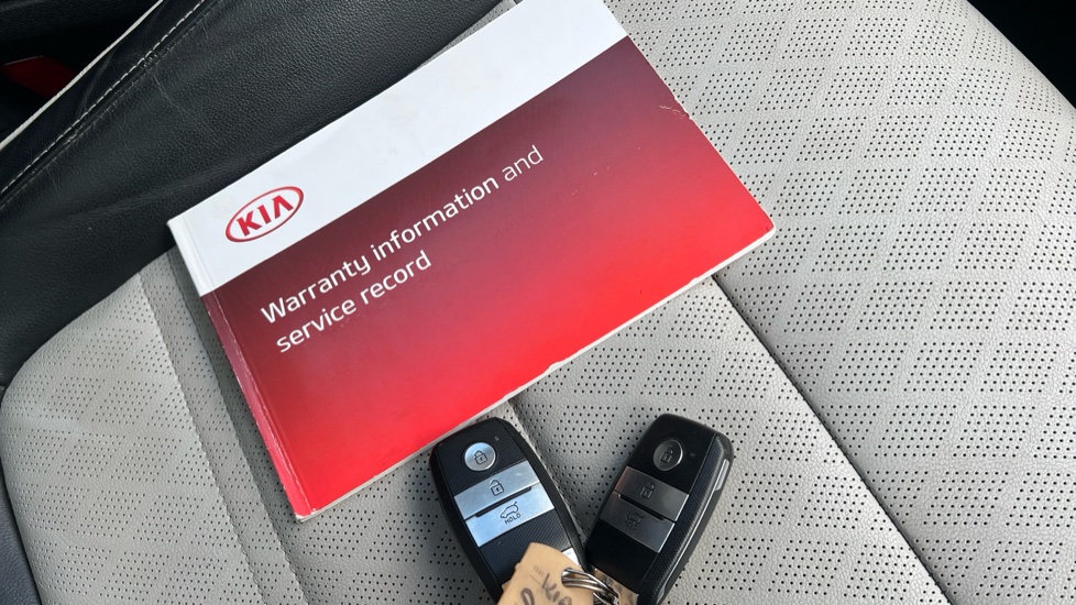 Kia Sorento 2.2 CRDi KX-4 5dr Auto Diesel Station Wagon - Image 19