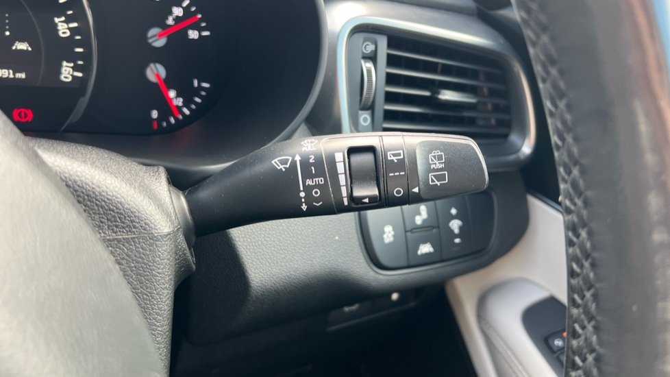 Kia Sorento 2.2 CRDi KX-4 5dr Auto Diesel Station Wagon - Image 34