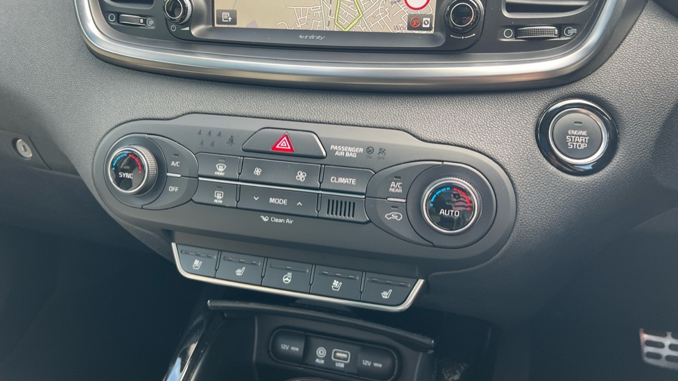 Kia Sorento 2.2 CRDi KX-4 5dr Auto Diesel Station Wagon - Image 39