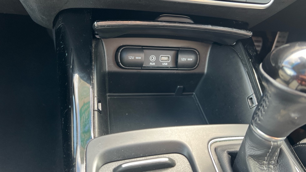 Kia Sorento 2.2 CRDi KX-4 5dr Auto Diesel Station Wagon - Image 40