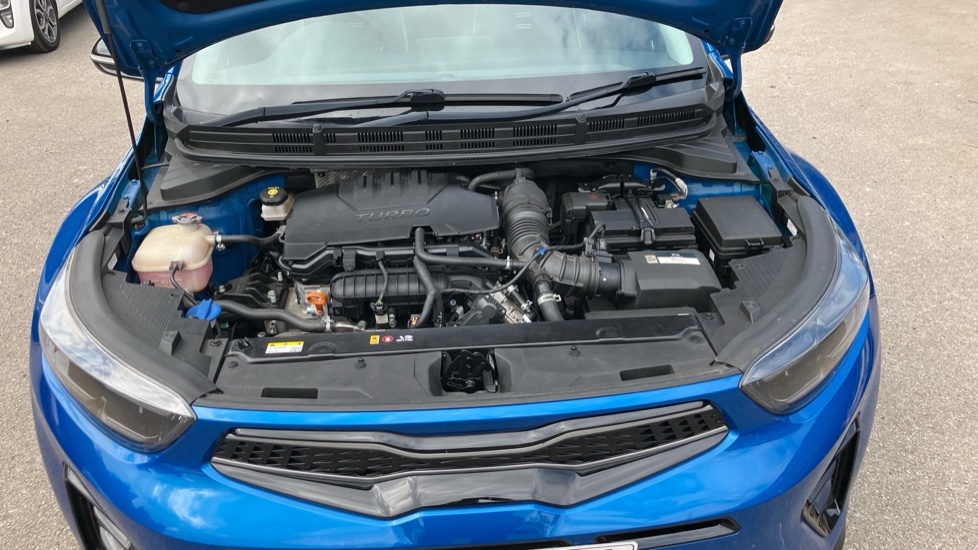 Kia Stonic 1.0T GDi 48V GT-Line 5dr Petrol Estate - Image 8