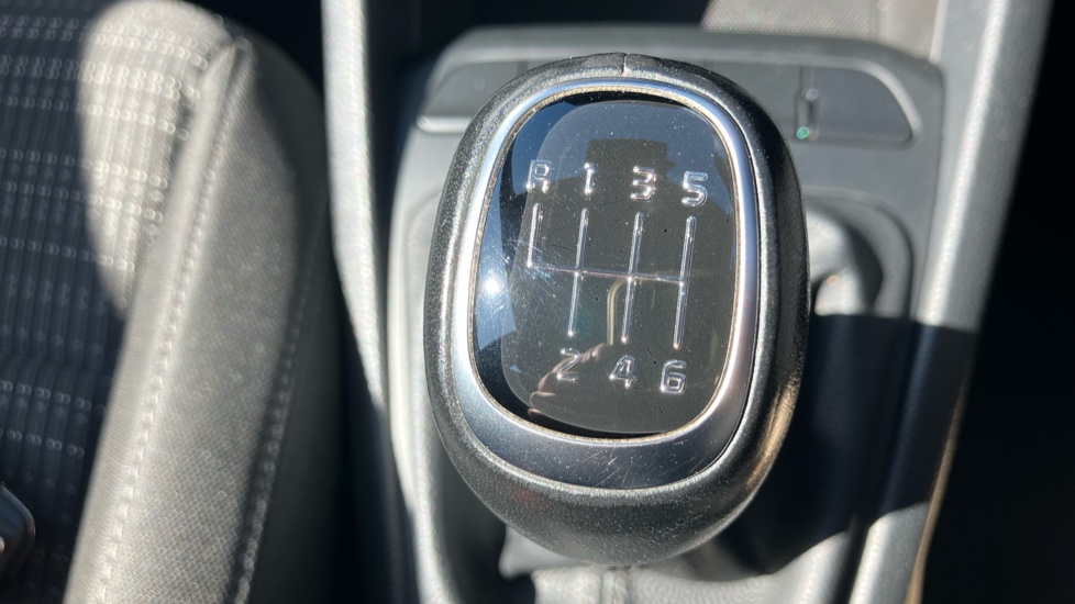Kia Stonic 1.0T GDi 99 2 5dr Petrol Estate - Image 30