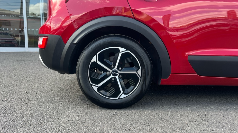 Kia Niro 1.6 GDi 127 Hybrid 2 Nav 5dr DCT Hybrid Estate - Image 7