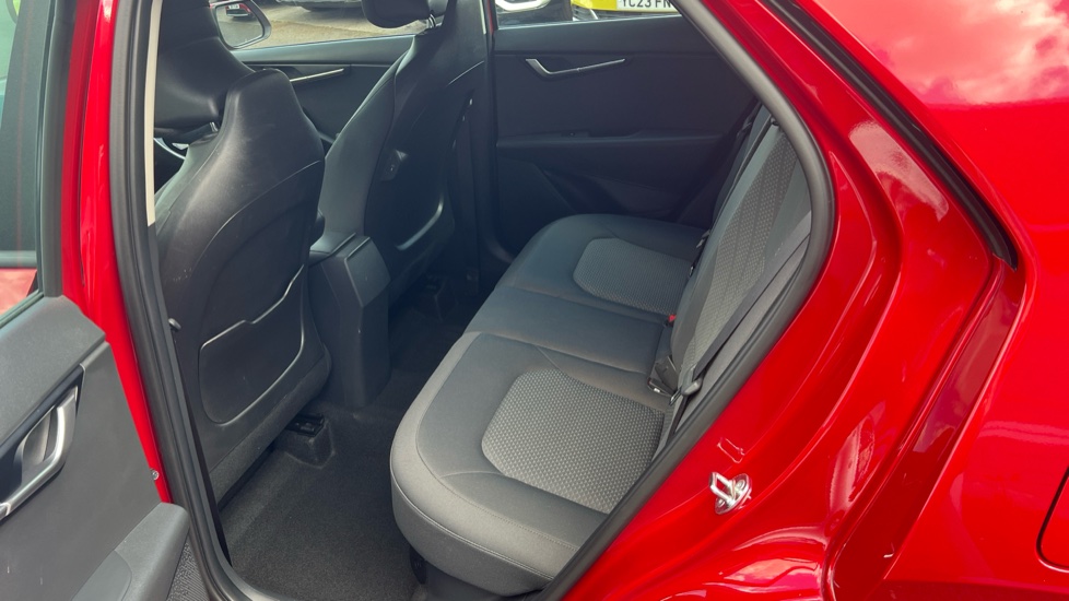 Kia Niro 1.6 GDi 127 Hybrid 2 Nav 5dr DCT Hybrid Estate - Image 16
