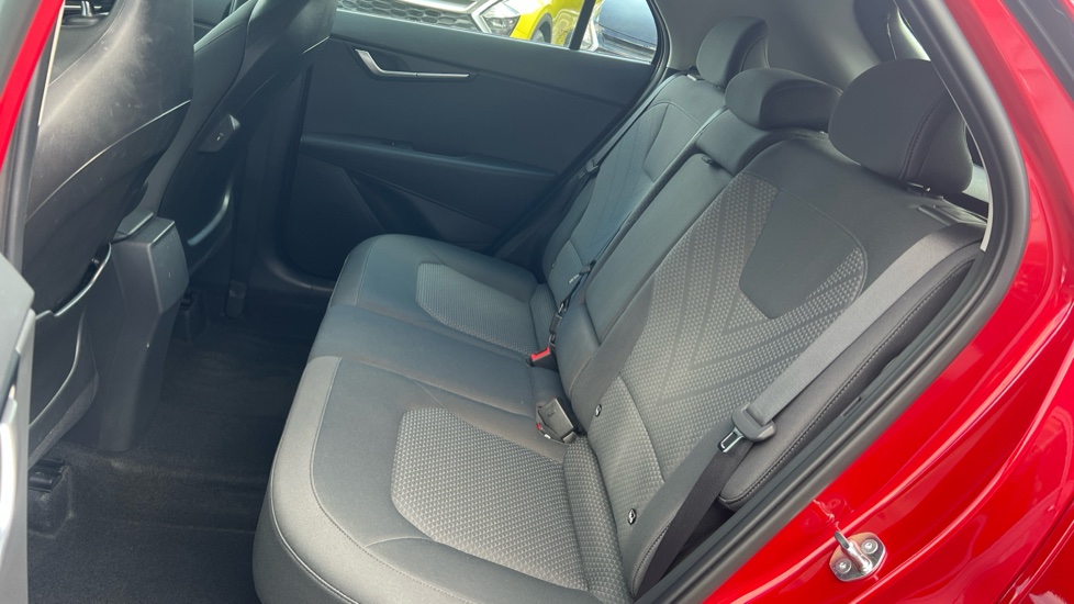 Kia Niro 1.6 GDi 127 Hybrid 2 Nav 5dr DCT Hybrid Estate - Image 23