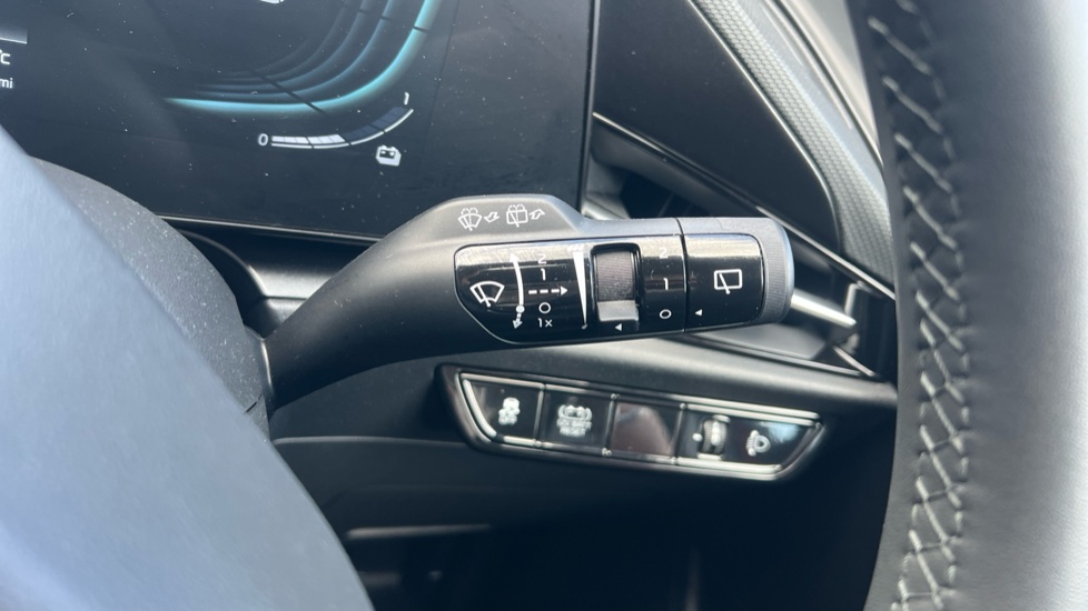 Kia Niro 1.6 GDi 127 Hybrid 2 Nav 5dr DCT Hybrid Estate - Image 29