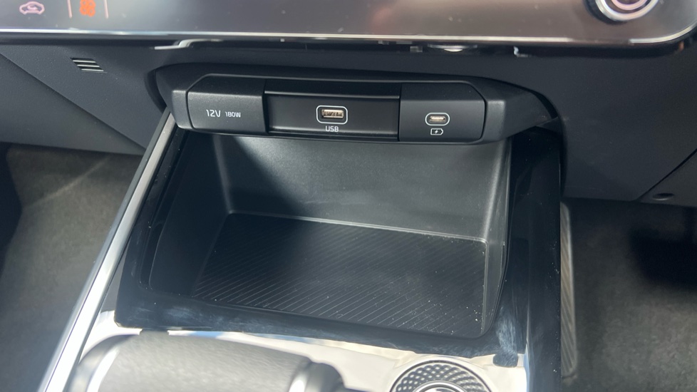Kia Niro 1.6 GDi 127 Hybrid 2 Nav 5dr DCT Hybrid Estate - Image 38