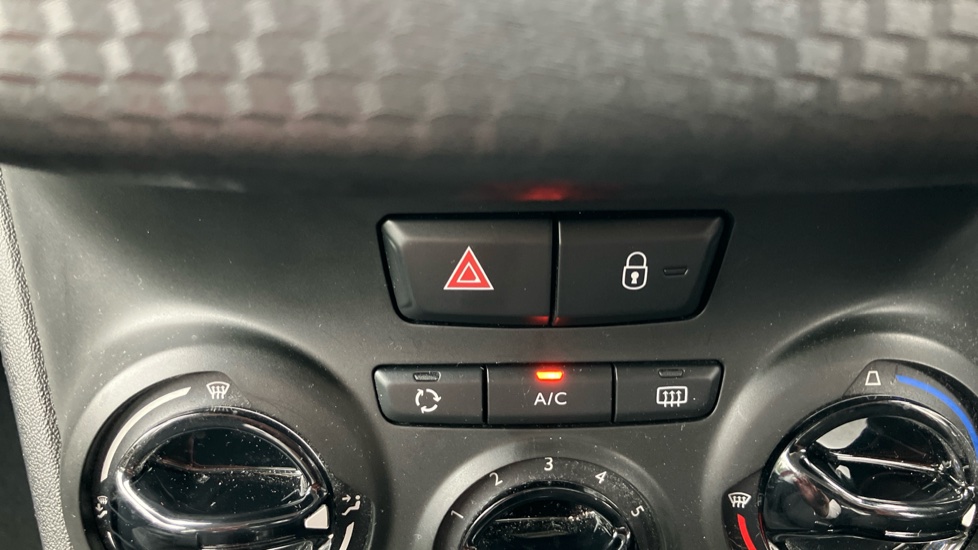 Peugeot 208 1.2 PureTech 82 Allure 5dr Petrol Hatchback - Image 29