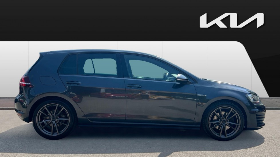 Volkswagen Golf 2.0 TDI GTD 5dr Diesel Hatchback - Image 5