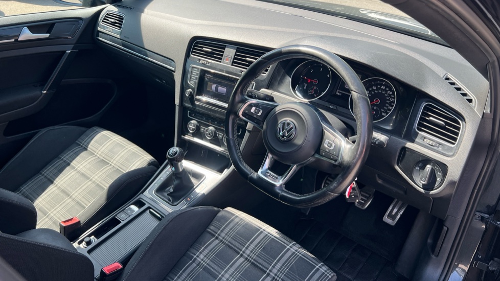 Volkswagen Golf 2.0 TDI GTD 5dr Diesel Hatchback - Image 11