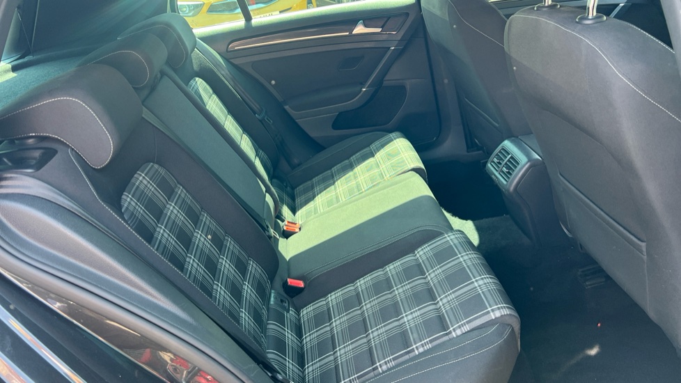 Volkswagen Golf 2.0 TDI GTD 5dr Diesel Hatchback - Image 26