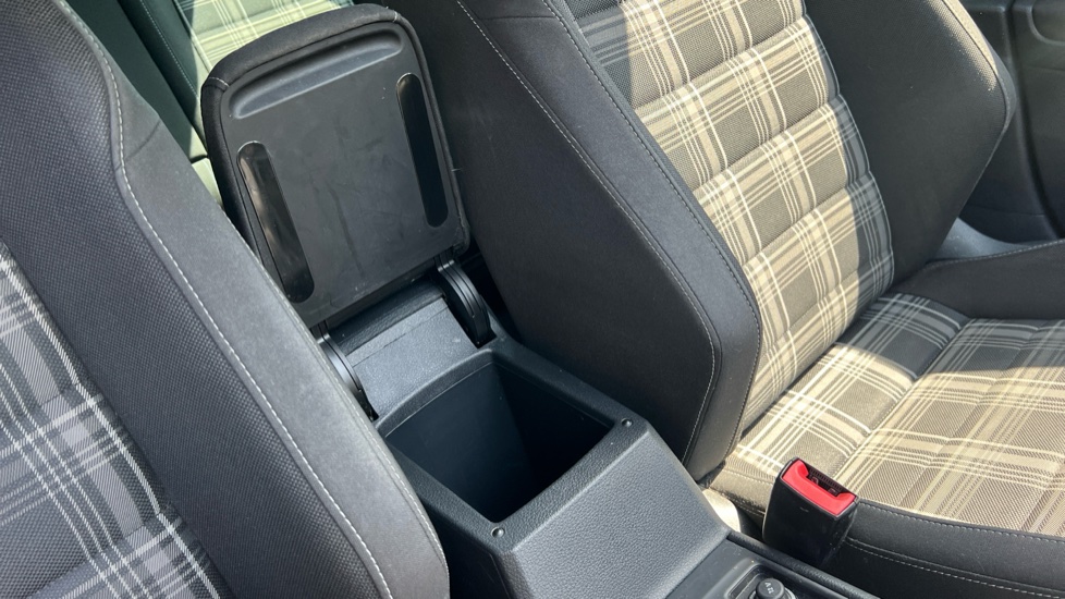 Volkswagen Golf 2.0 TDI GTD 5dr Diesel Hatchback - Image 48