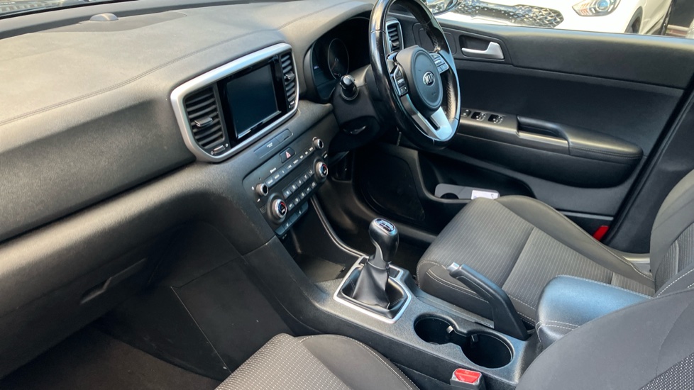 Kia Sportage 1.6 CRDi 48V ISG 2 5dr Diesel Estate - Image 9